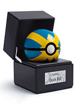 Réplique en métal de la Rapide Ball dans Pokémon