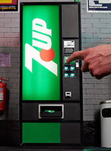 Réplique 1/4 d'un distributeur 7UP des années 80 (Quarter Arcades #13)