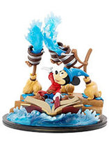 Figurine Q-Fig Max de Mickey L’Apprenti Sorcier par Quantum Mechanix