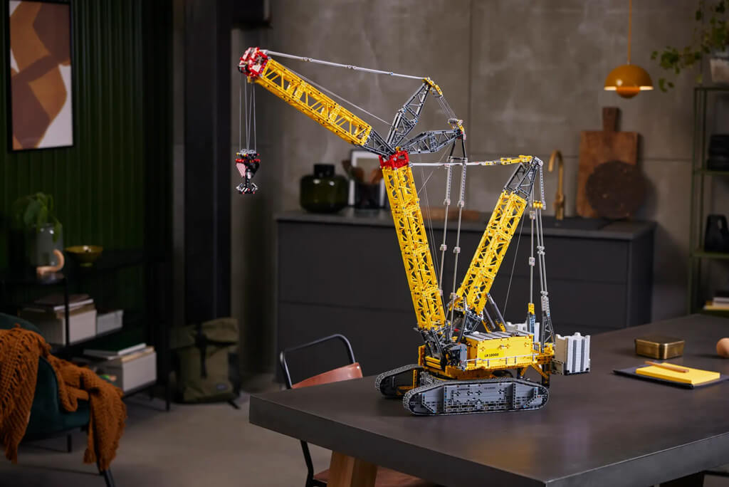 LEGO Technic grue sur chenilles Liebherr LR 13000
