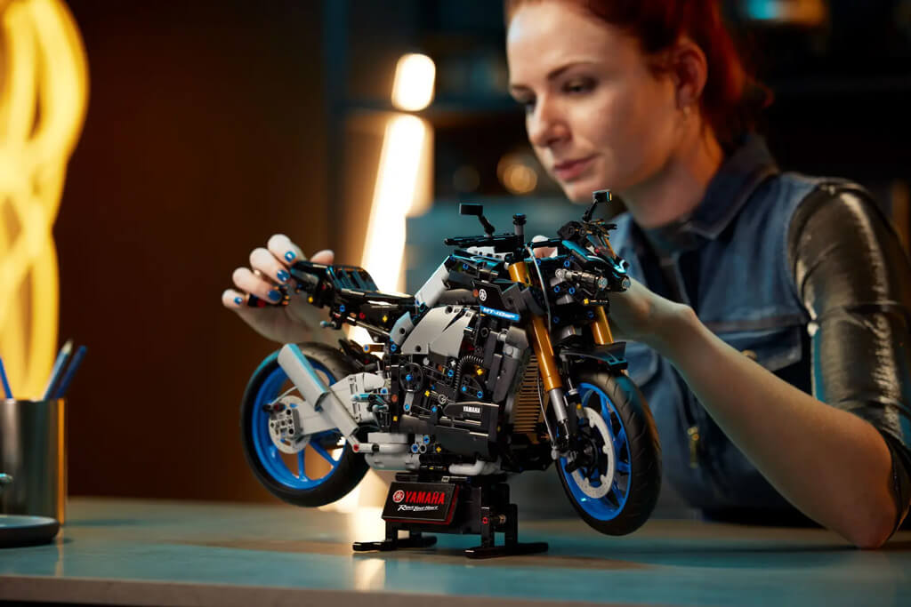 Yamaha MT 10 SP LEGO Technic