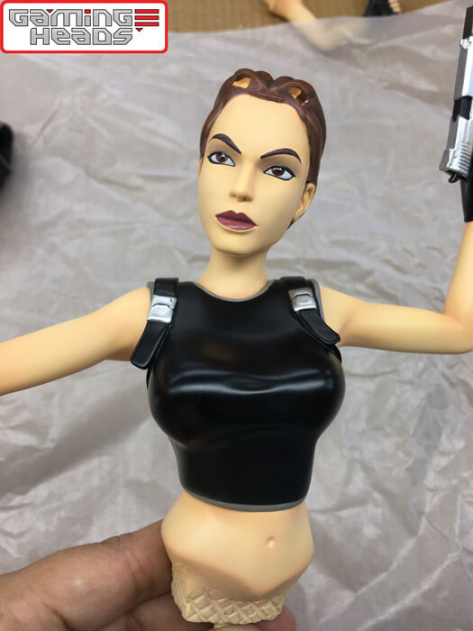Statuette de Lara Croft dans Tomb Raider The Angel of Darkness par Gaming Heads photo prod 7